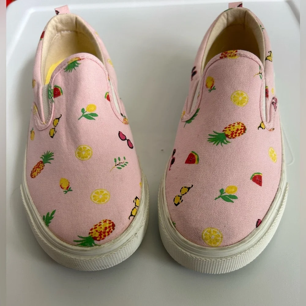 EUC Old Navy Canvas Slip On Sneakers